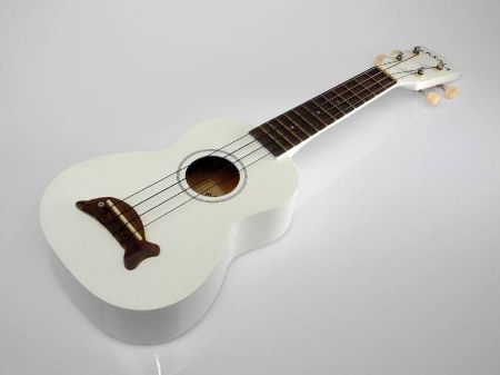 Slika MAKALA Pearl White SOPRAN UKULELE  mk-sd-PW inc.gigbag