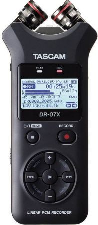 TASCAM stereo snemalnik DR-07X