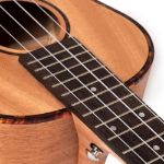 CASCHA Tenor Ukulele Mahogany (incl. Bag padded, 3 Picks) HH-2048