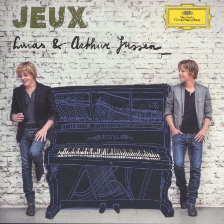 JEUX/LUCAS & ARTHUR JUSSEN